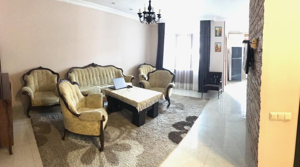 Seaside Batumi Apartment Bagian luar foto
